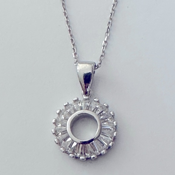 Other - 925 Silver baguette cz round necklace